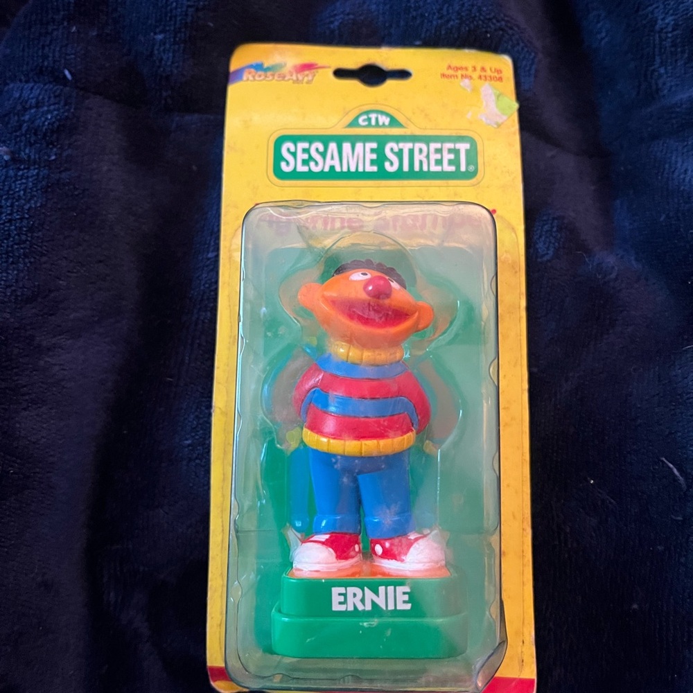 Sesame Street Ernie Figure — Red, Blue, Yellow, Green